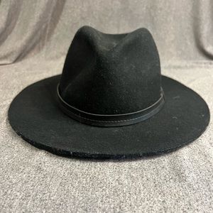Beautiful Thick Rim Black Wool Hat
